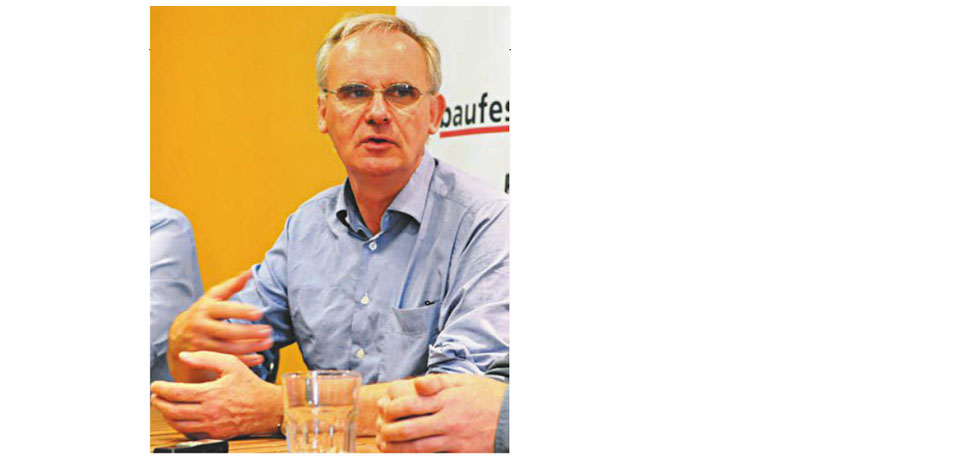 Ewen MacAskill: «Esto es peor de lo que imaginó Orwell»