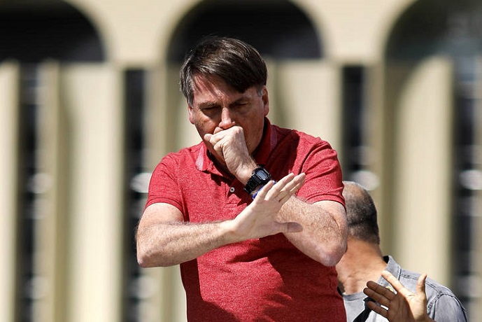 Los Bolsonaro quieren emular a Donald Trump