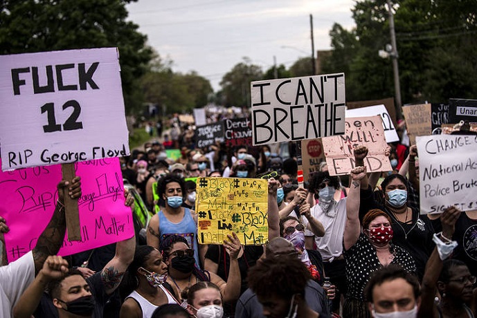 Indignación por el asesinato de un afrodescendiente a manos de la policía en EEUU