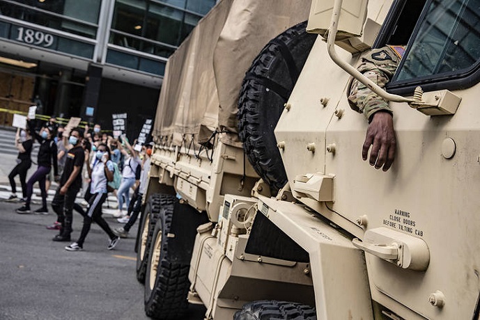 El Pentágono desafía a Trump y se niega a reprimir las protestas por el asesinato de George Floyd