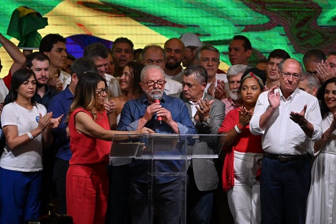 Durmiendo con el enemigo