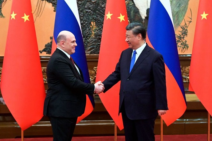 China estrecha lazos con Rusia y en la OTAN reconocen que no todos aceptan a Ucrania