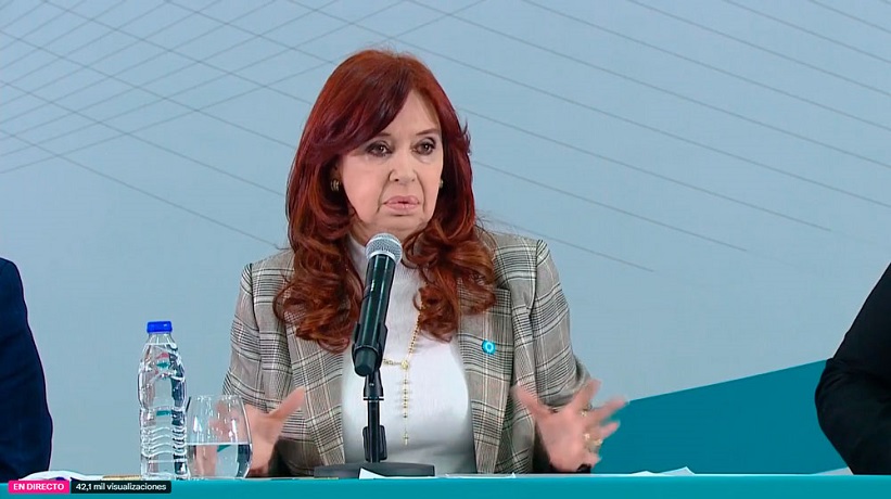 Las teorías y los hechos