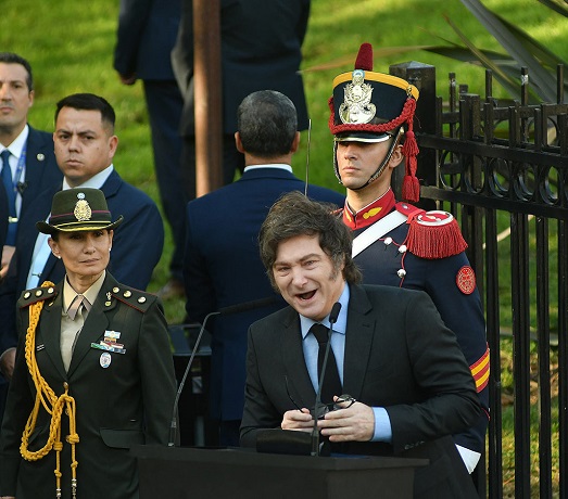 Milei en su laberinto