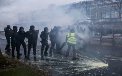 A pesar de la brutal represión, los Chalecos Amarillos ganaron un round contra Macron