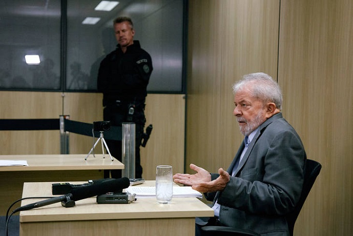 Autorizan a que el dueño venda una propiedad por la que condenaron a Lula