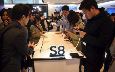 Denuncian que teléfonos de Apple y Samsung emiten más radiaciones de las permitidas