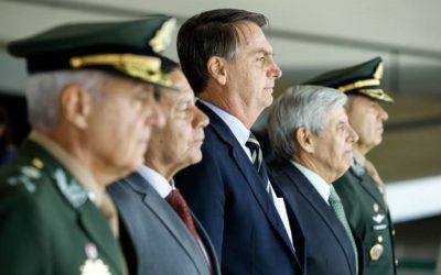 Bolsonaro sabe con qué seducir a Trump: una base de EE UU en Brasil y la libre portación de armas