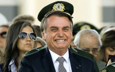 Bolsonaro sale con los tapones de punta ante la corte brasileña para que Lula continúe preso
