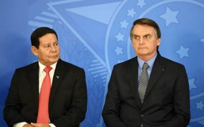 Mourão se prueba la banda y sueña con un Brasil imperial