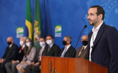 Almagro logró bajar a un brasileño progre de la OEA y subió a un bolsonarista antibarbijo