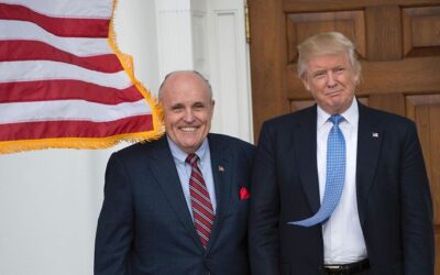 La Mesa Judicial de EEUU está servida: allanaron a Rudy Giuliani, abogado de Trump
