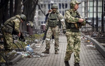 Las tropas rusas cierran el cerco sobre el sur de Ucrania y atacaron arsenales en Odesa