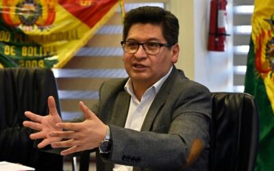Disparen contra el dólar: Bolivia también recurre al yuan