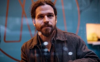 John Gibler: «Bukele vende la imagen del criminal que ahora sufre y eso genera un goce social»