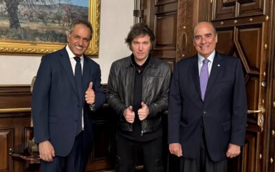 Con la brújula del poder