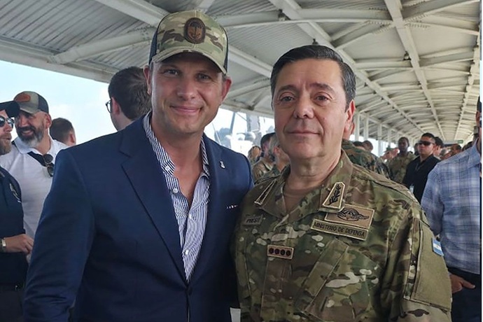 Presti y Monroe fueron a Panamá